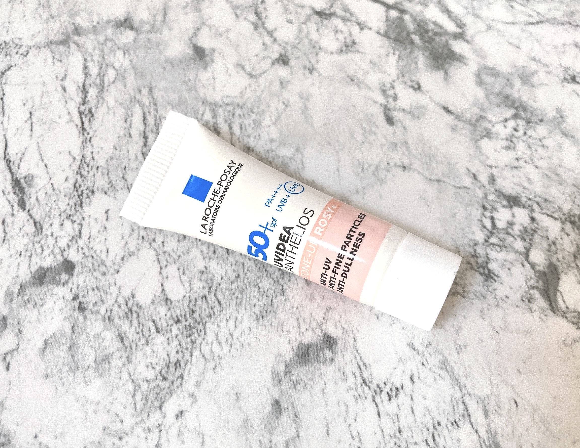 ラロッシュポゼ UVイデア XL プロテクショントーンアップのパッケージ画像