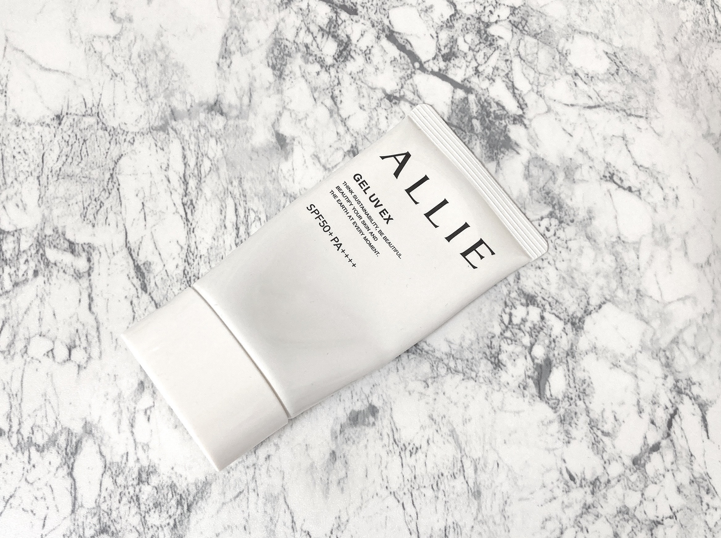 アリィークロノビューティ ジェルUV EXのパッケージ画像